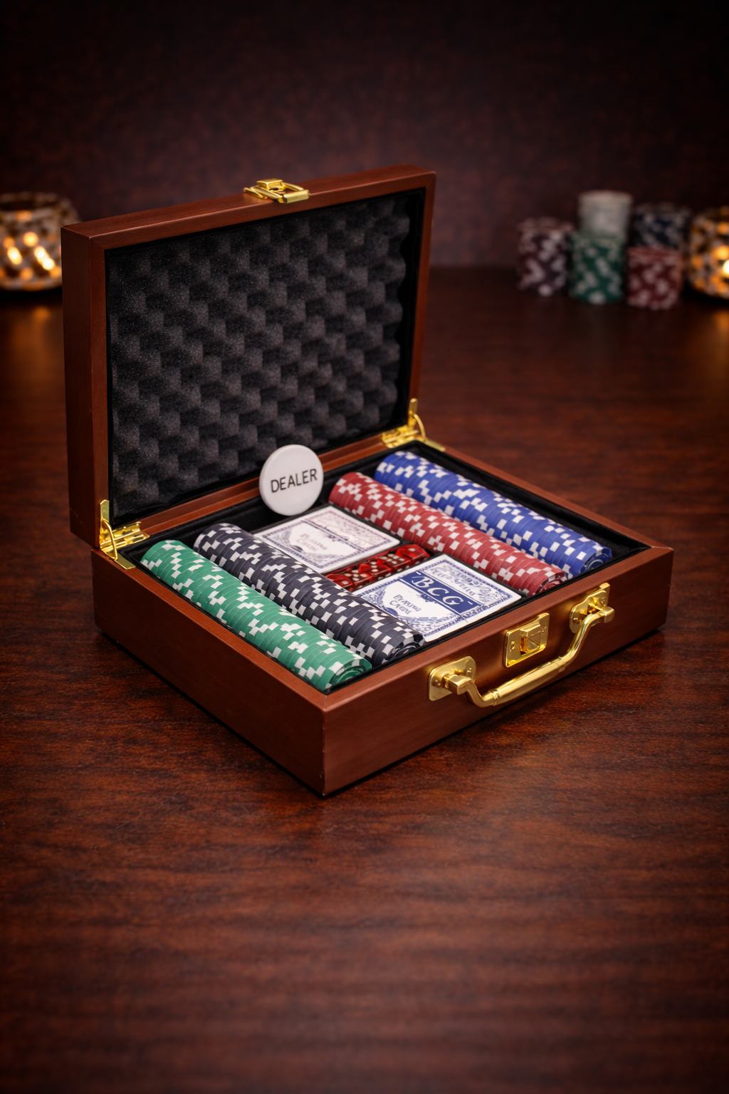 Poker Set 300 Chips with Leather Case