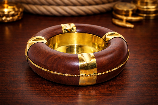 Denizci Temalı Ahşap Metal Küllük